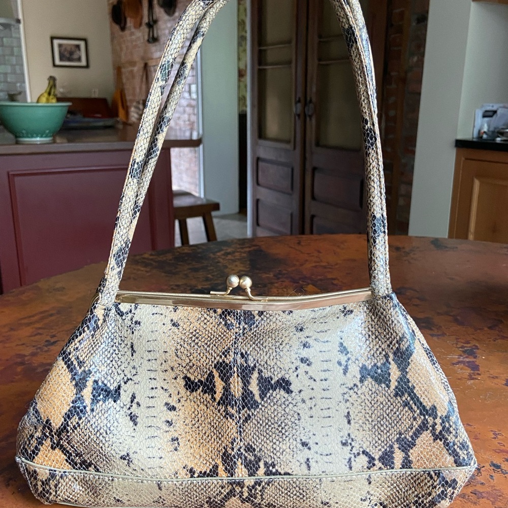 Hobo shoulder bag